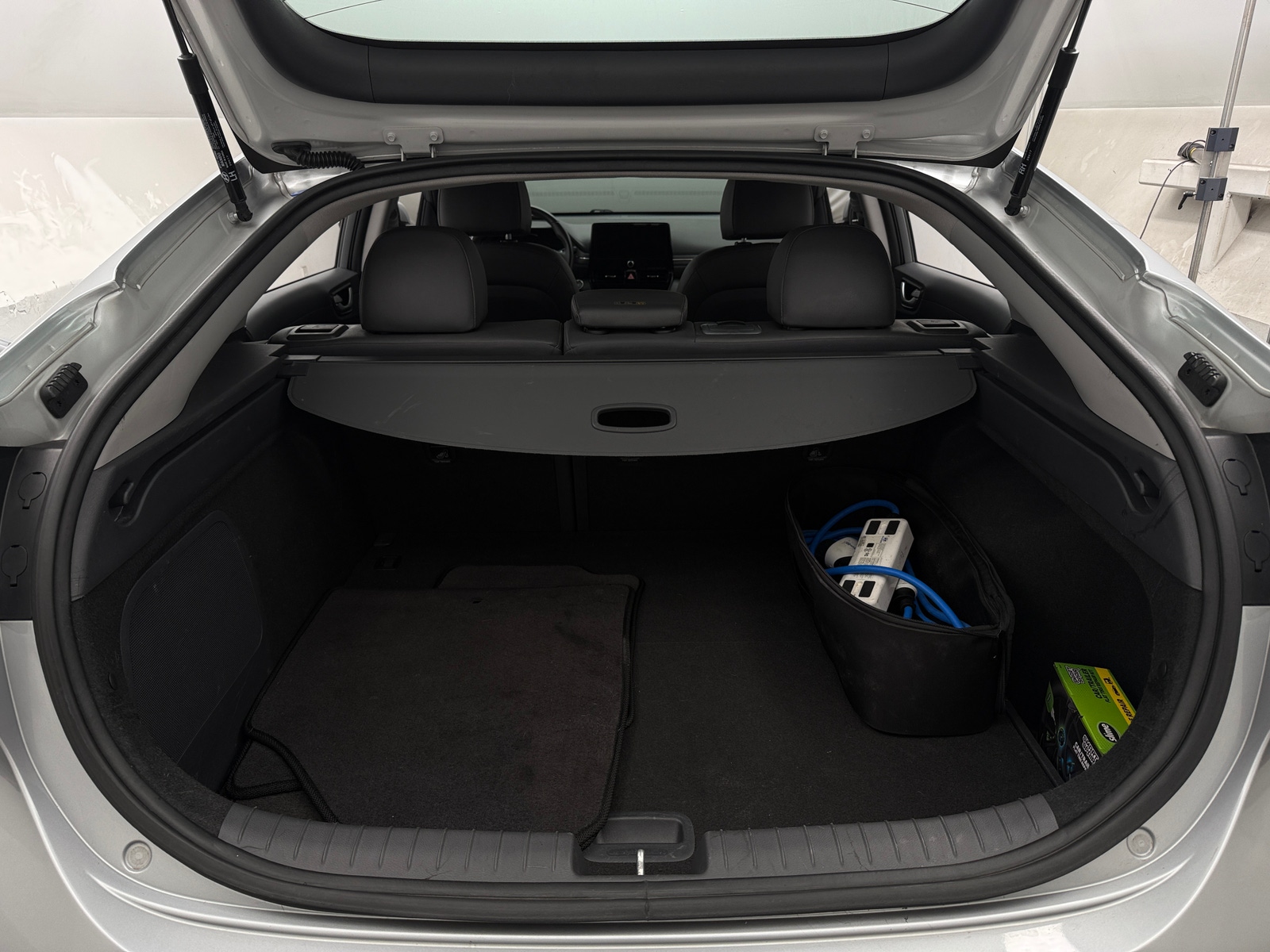 Thumbnail: 2020 Hyundai Ioniq - 6