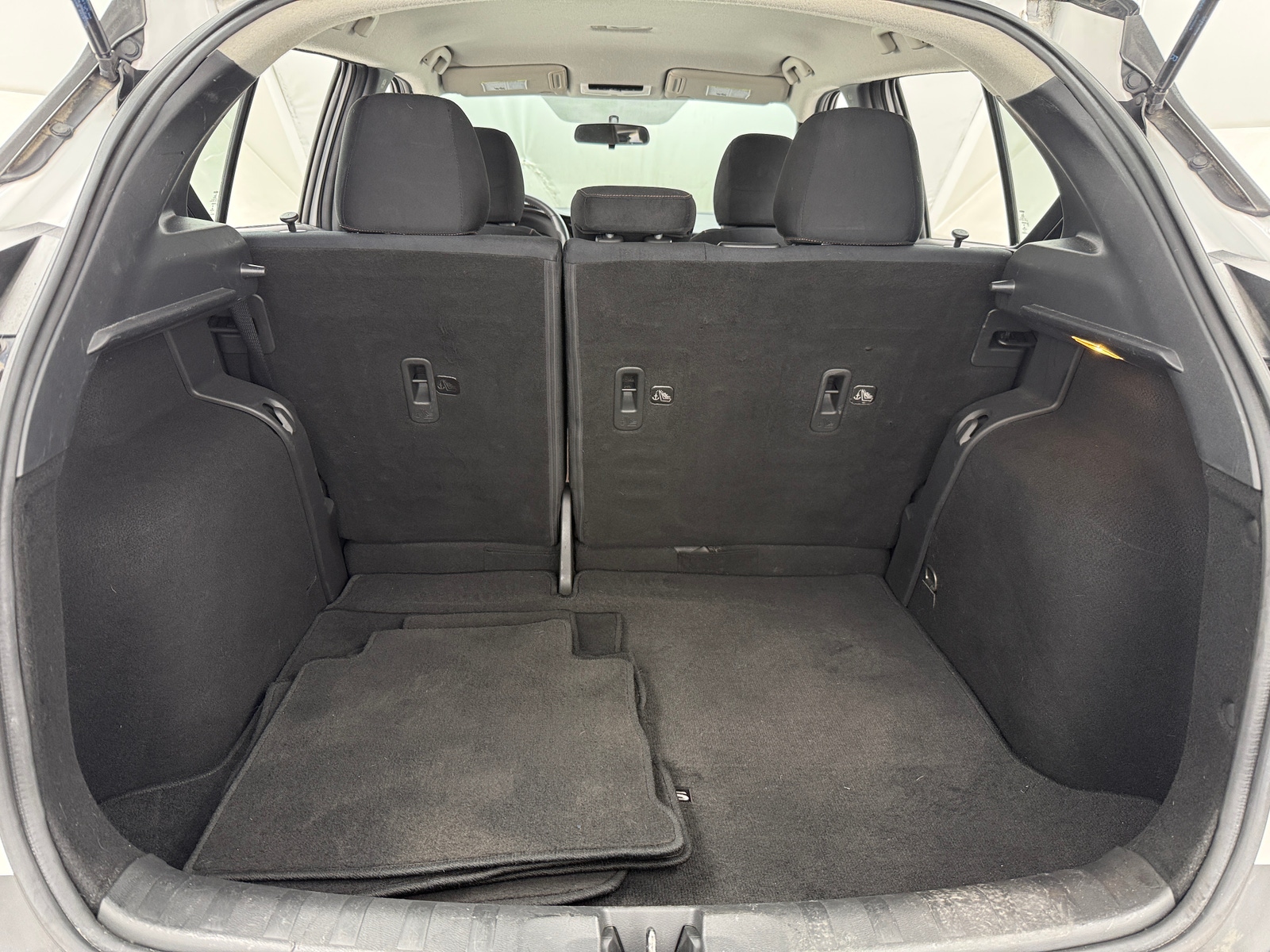 Thumbnail: 2018 Nissan Kicks - 7