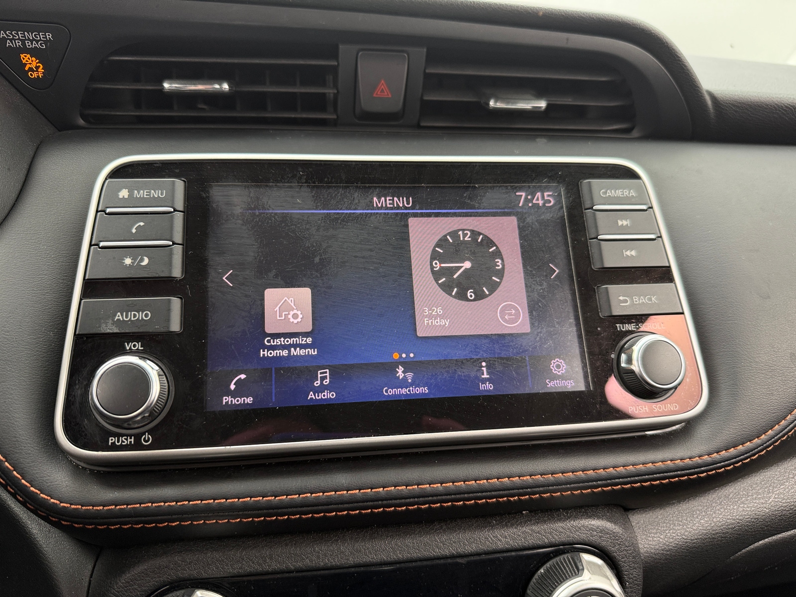 Thumbnail: 2018 Nissan Kicks - 4