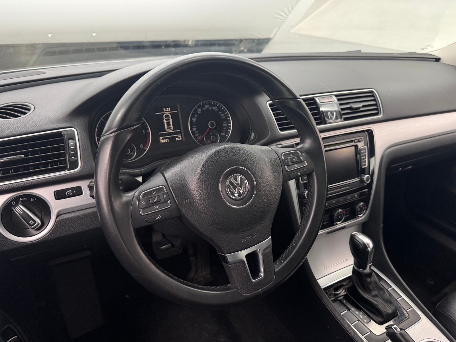 Thumbnail: 2013 Volkswagen Passat - 4