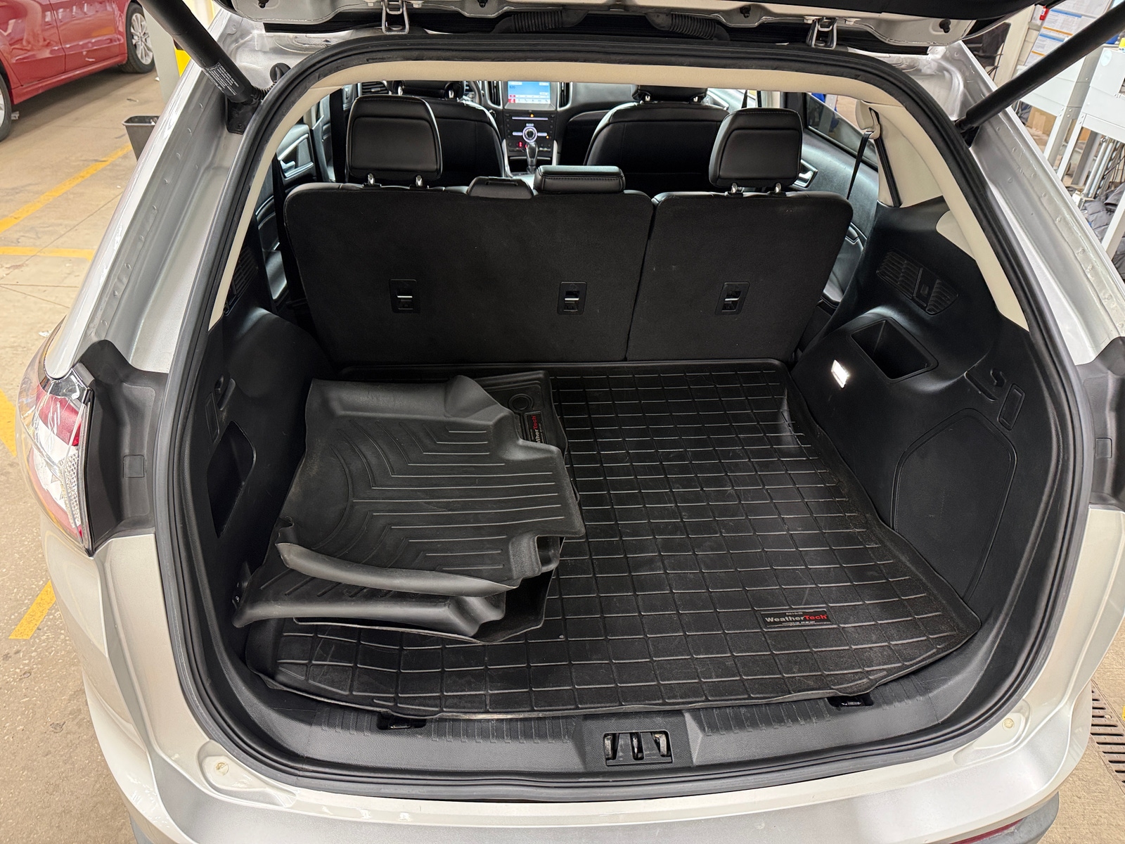 Thumbnail: 2018 Ford Edge - 6