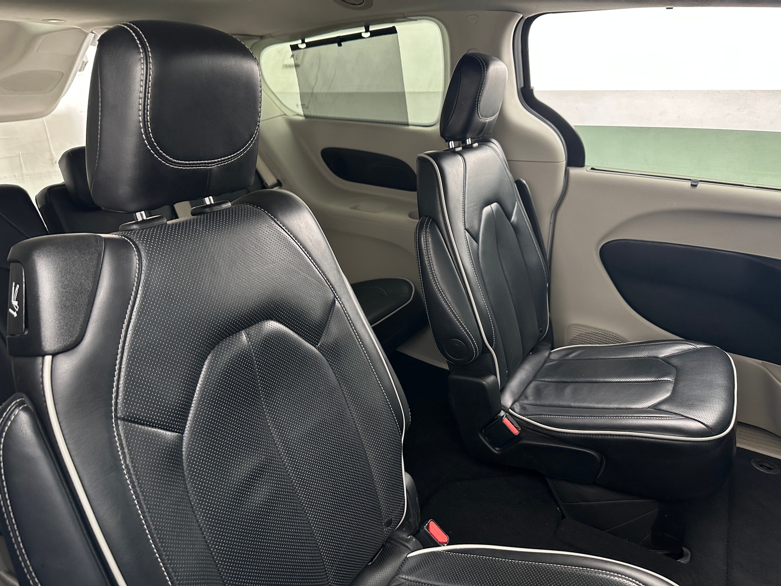 Thumbnail: 2024 Chrysler Pacifica - 5