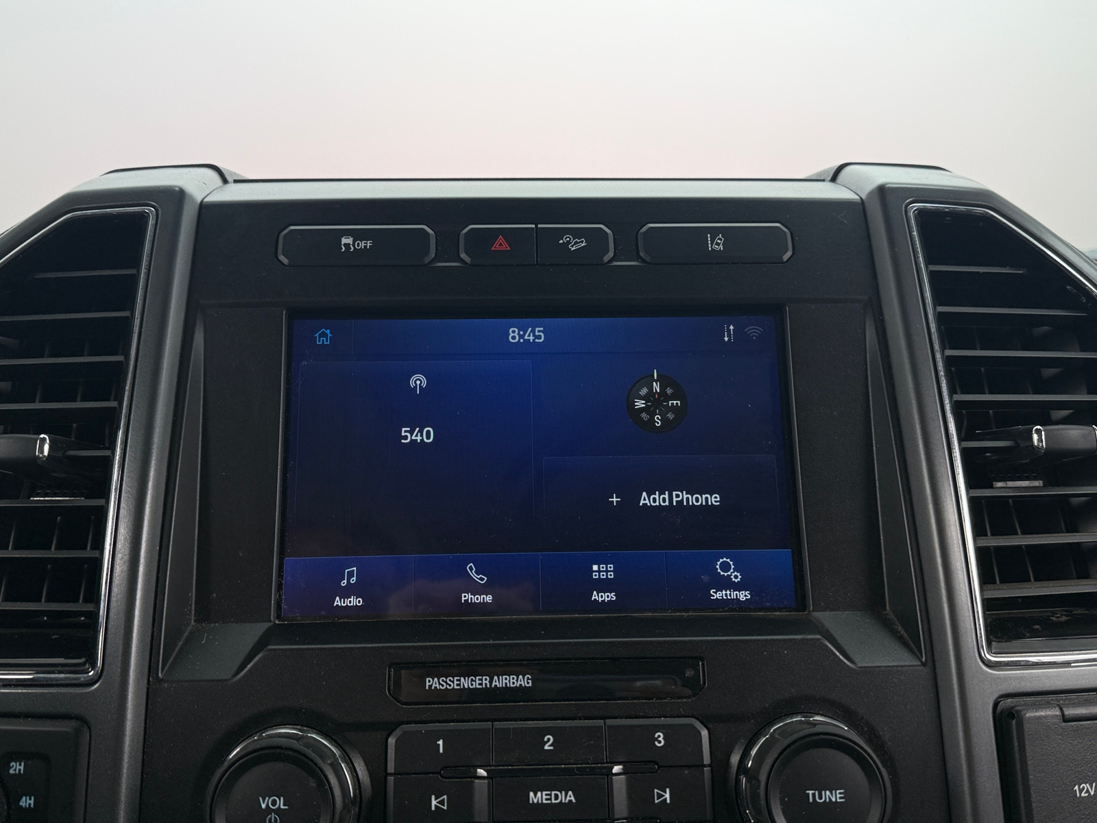 Thumbnail: 2020 Ford Econoline - 4