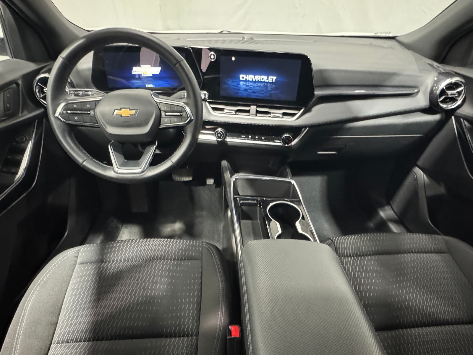 Thumbnail: 2025 Chevrolet Equinox - 3