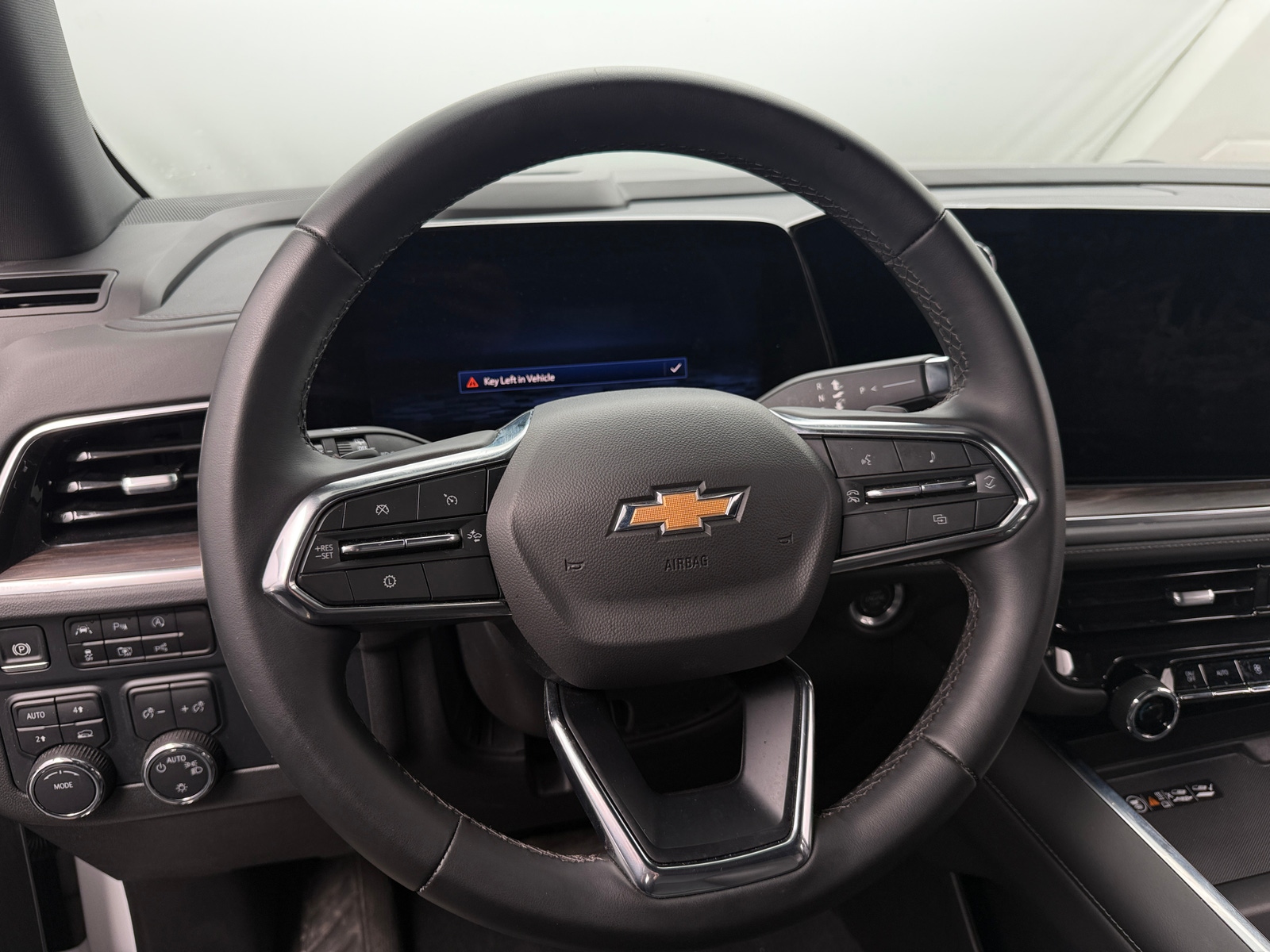 Thumbnail: 2025 Chevrolet Tahoe - 4