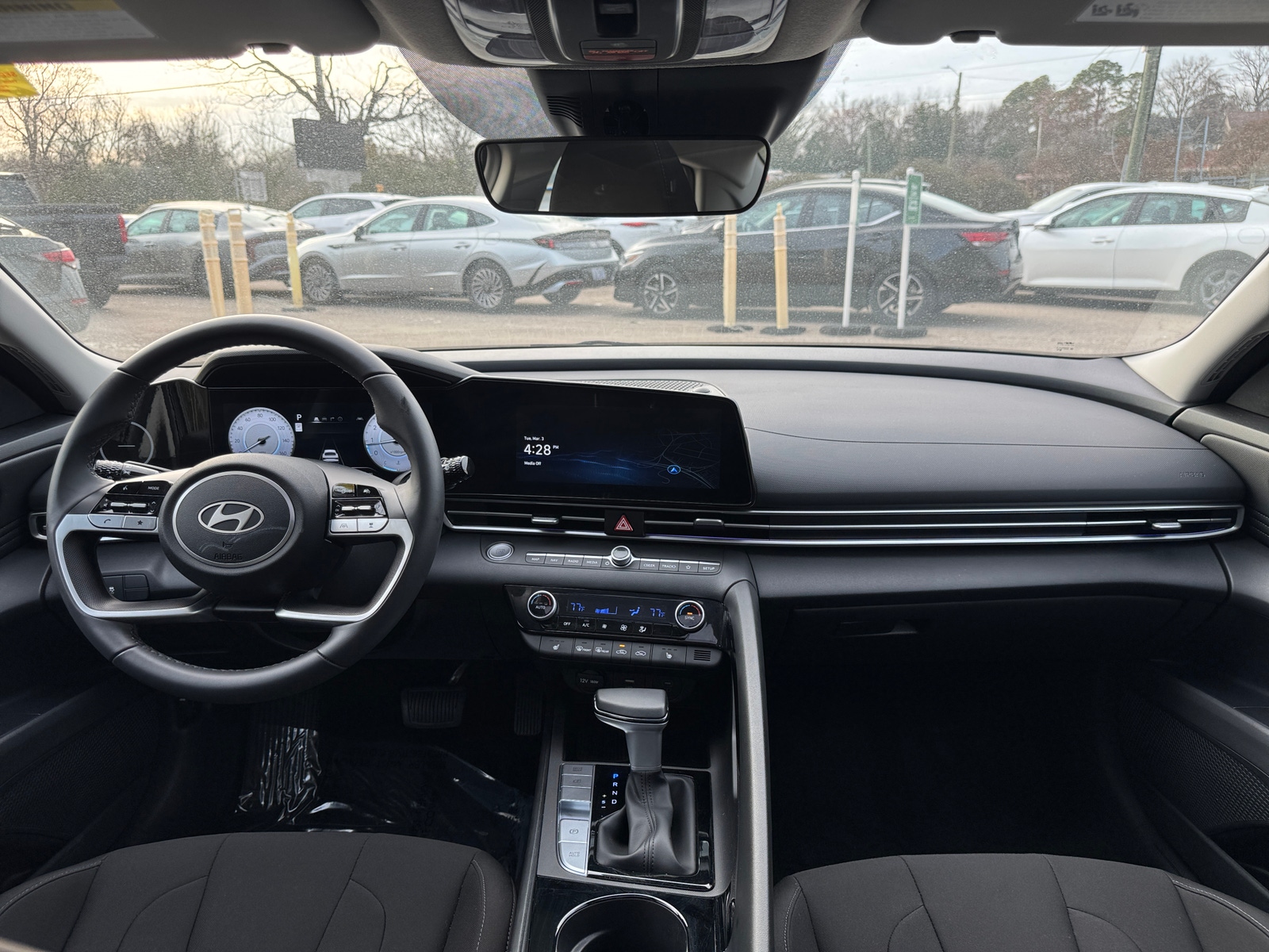 Thumbnail: 2025 Hyundai Elantra - 3