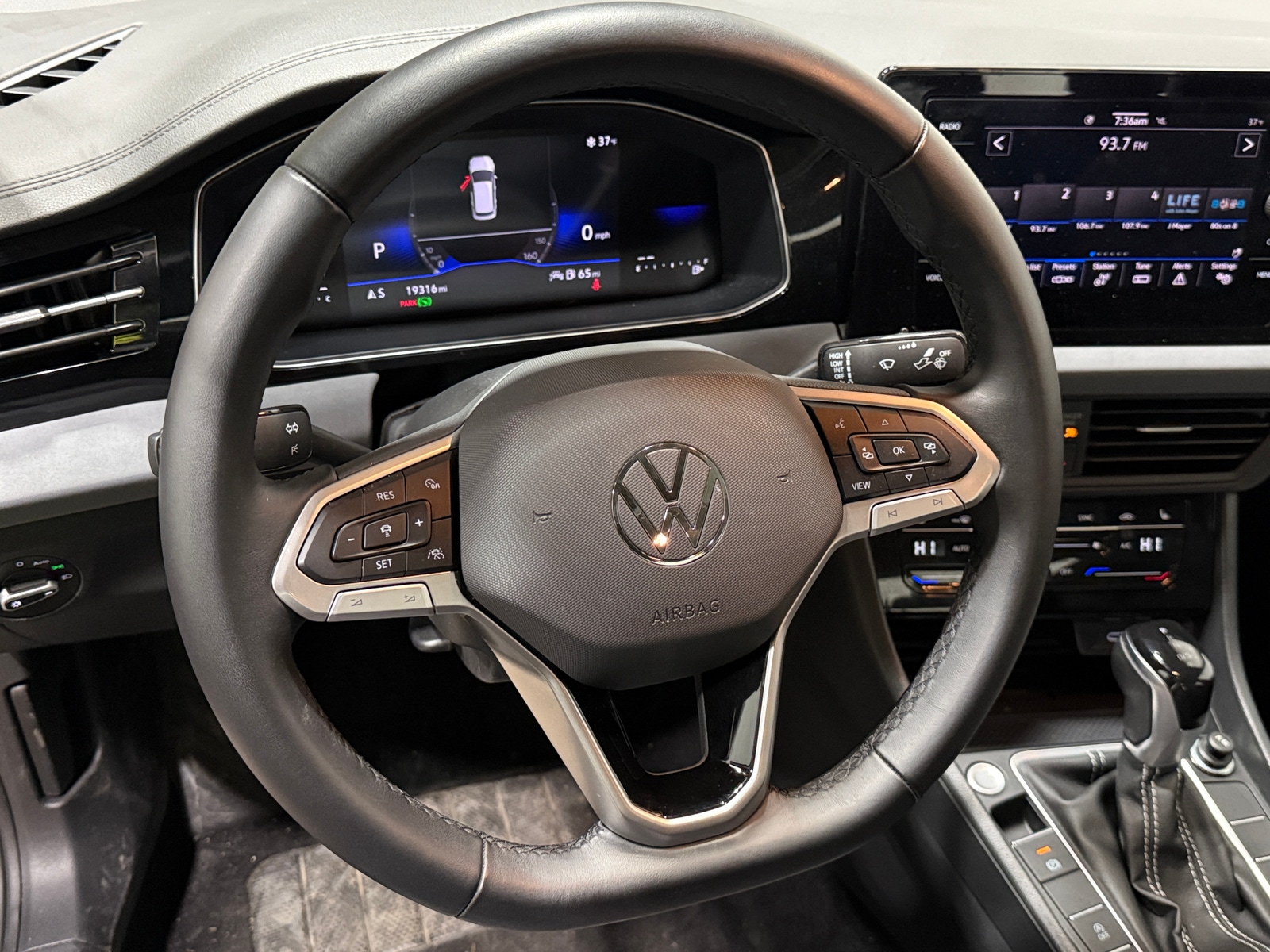 Thumbnail: 2025 Volkswagen Jetta - 4