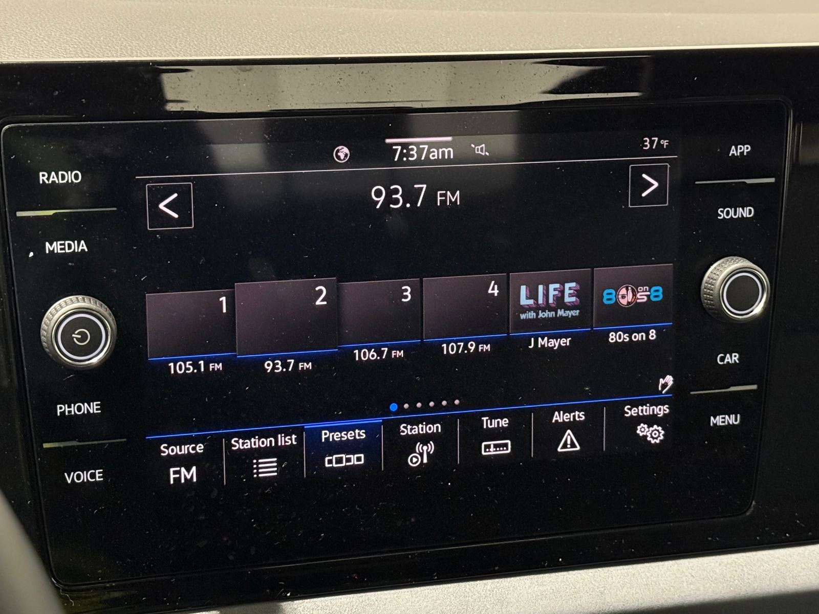 Thumbnail: 2025 Volkswagen Jetta - 3