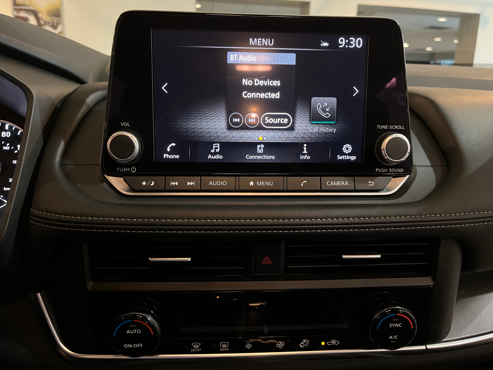 Thumbnail: 2025 Nissan Rogue - 4