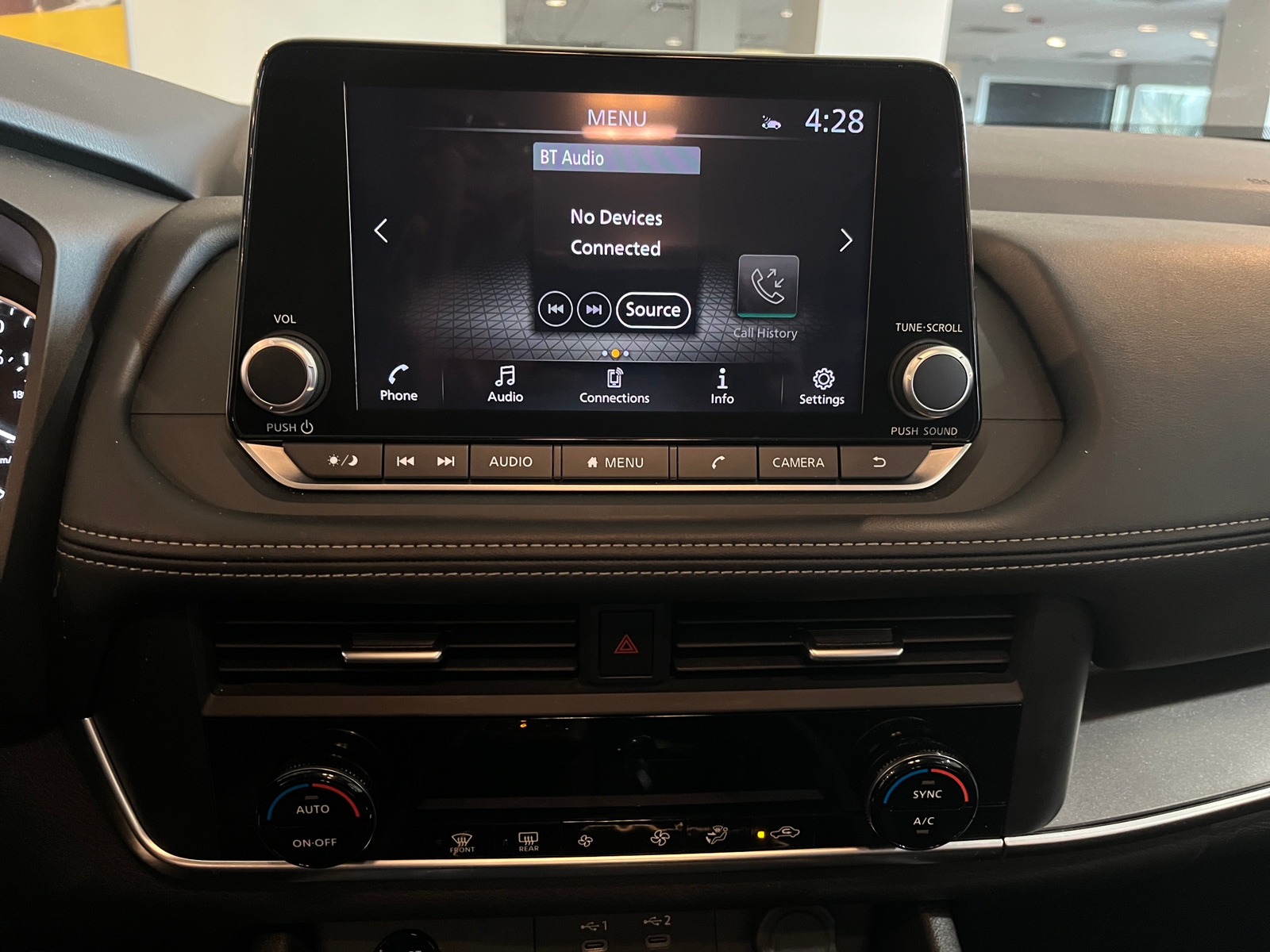 Thumbnail: 2025 Nissan Rogue - 4