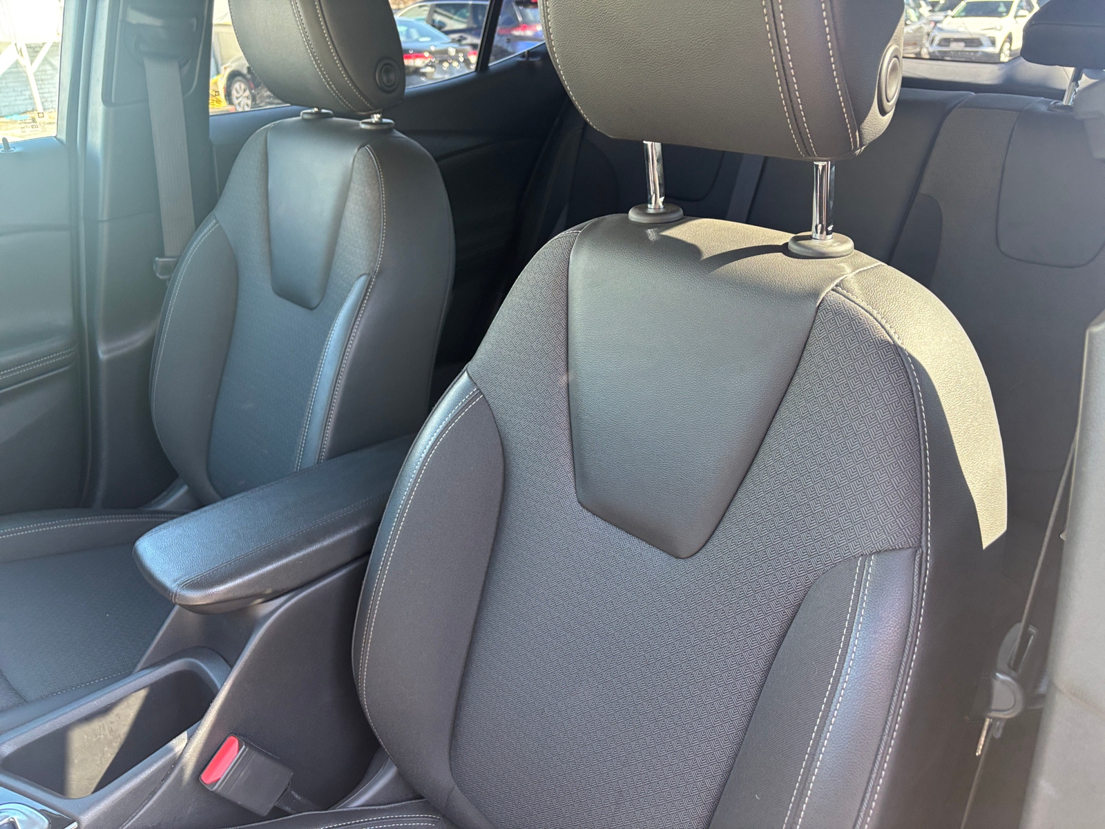 Thumbnail: 2025 Buick Encore GX - 2