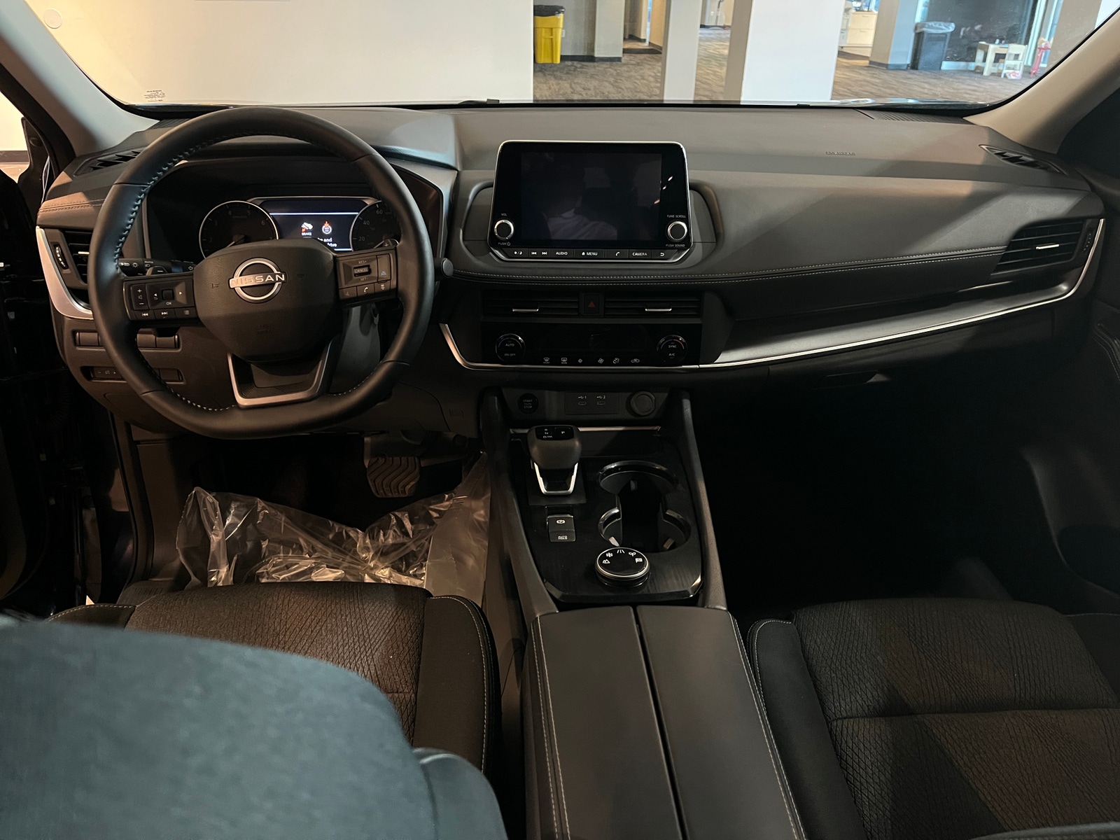 Thumbnail: 2025 Nissan Rogue - 3