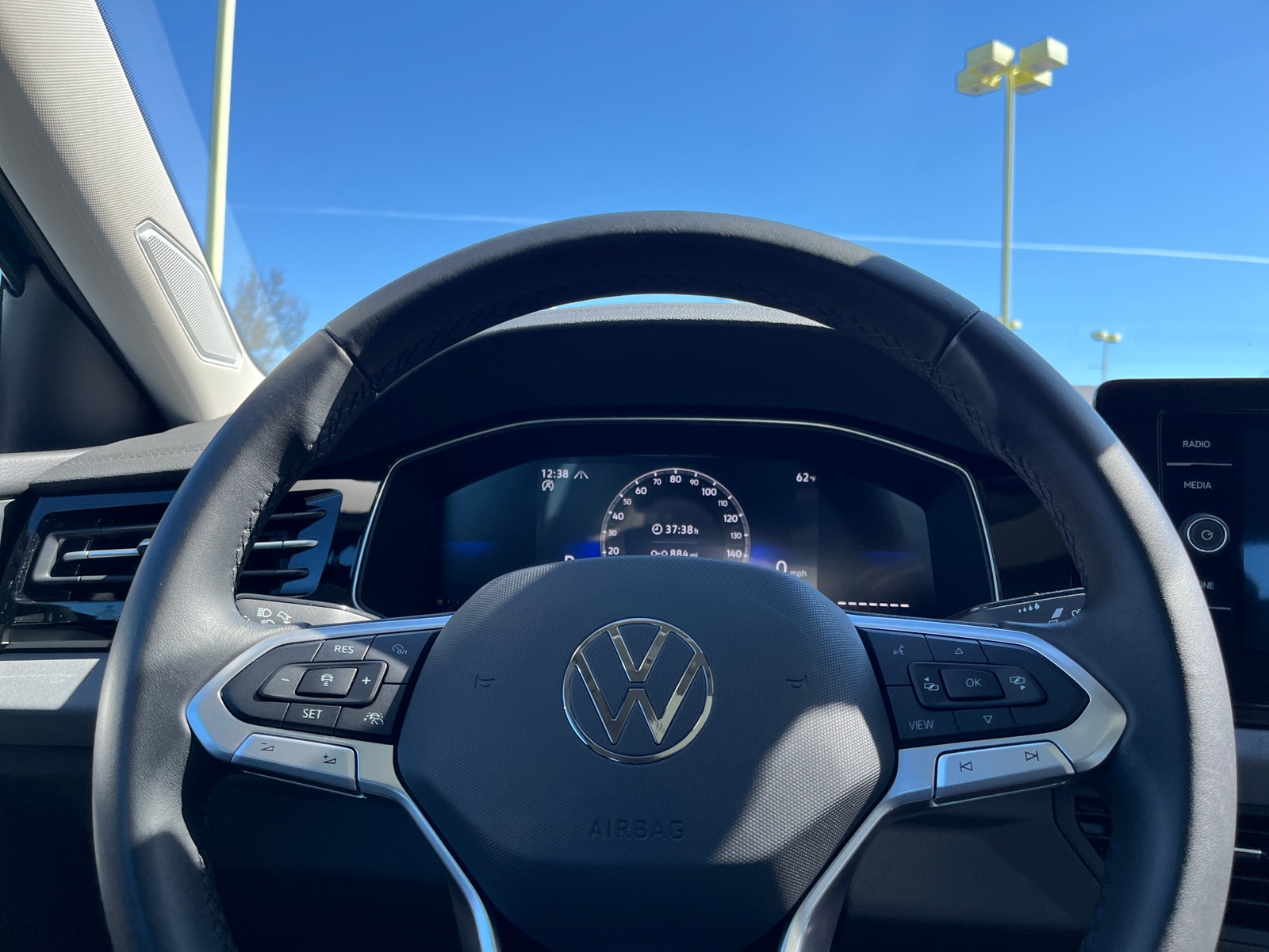 Thumbnail: 2025 Volkswagen Jetta - 4