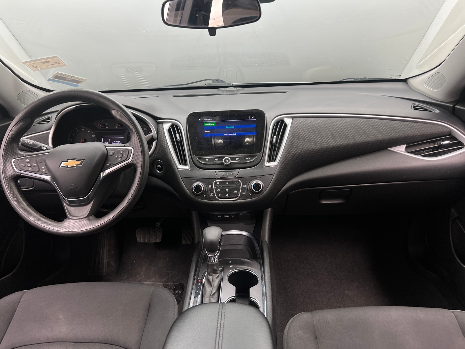 Thumbnail: 2023 Chevrolet Malibu - 3