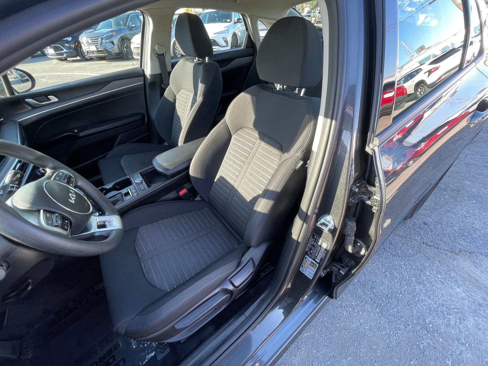 Thumbnail: 2025 Kia K5 - 2