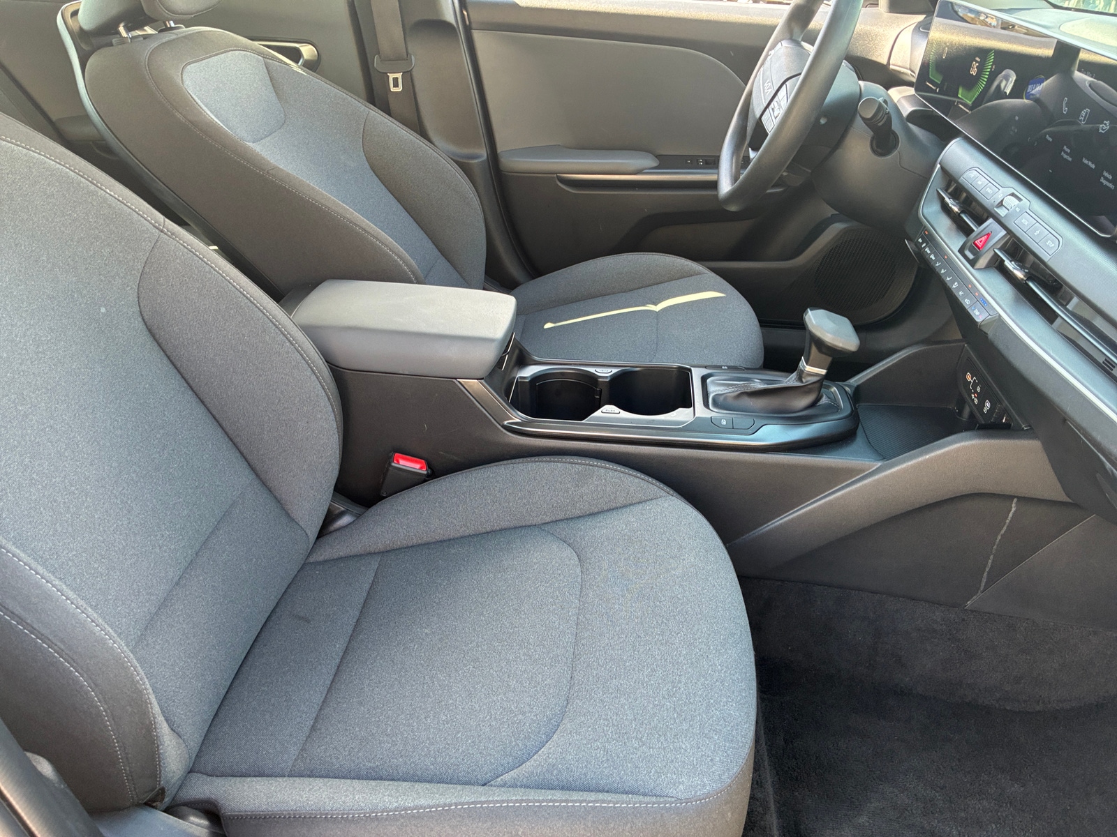 Thumbnail: 2025 Kia K4 - 2