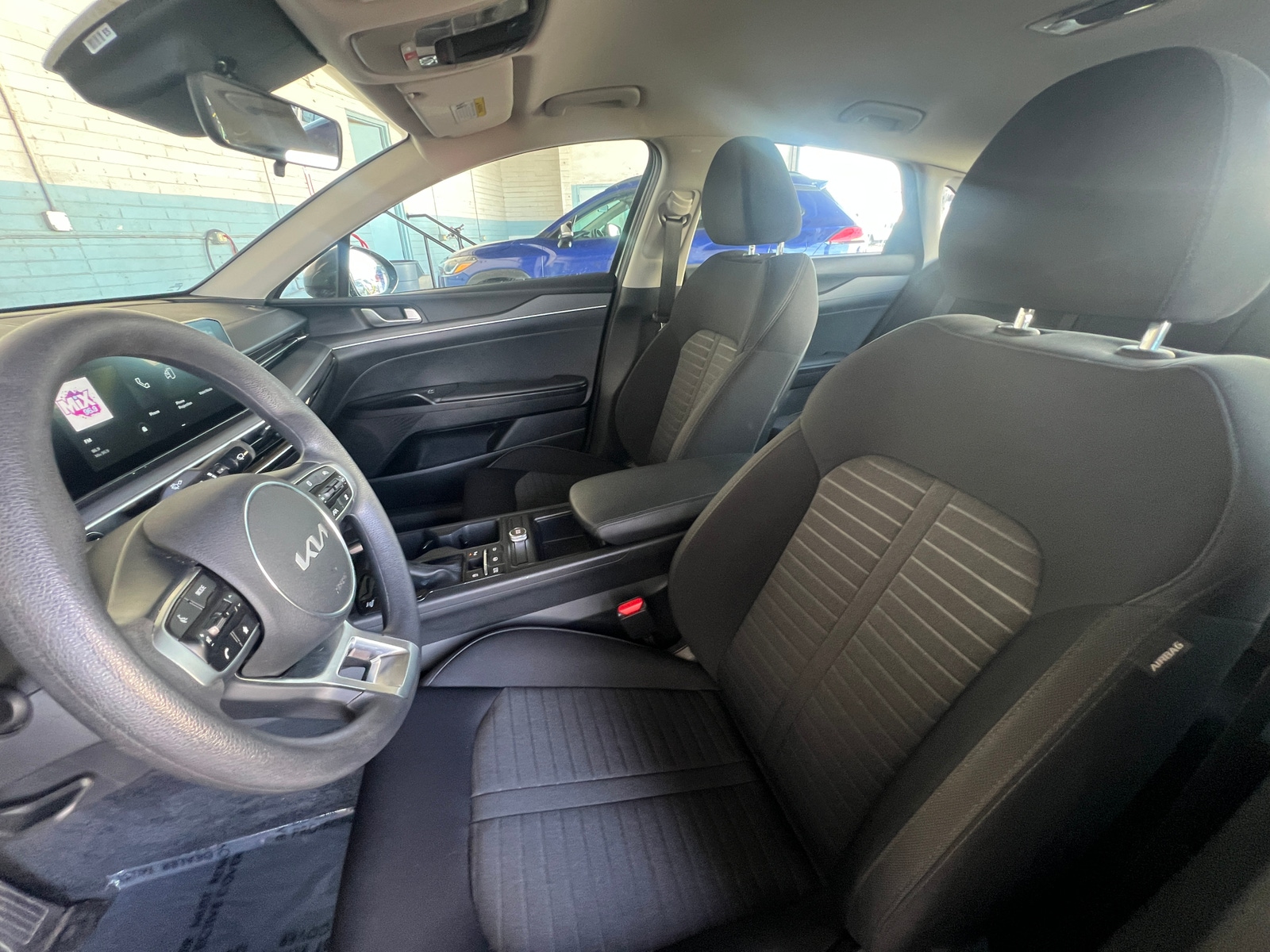 Thumbnail: 2025 Kia K5 - 2