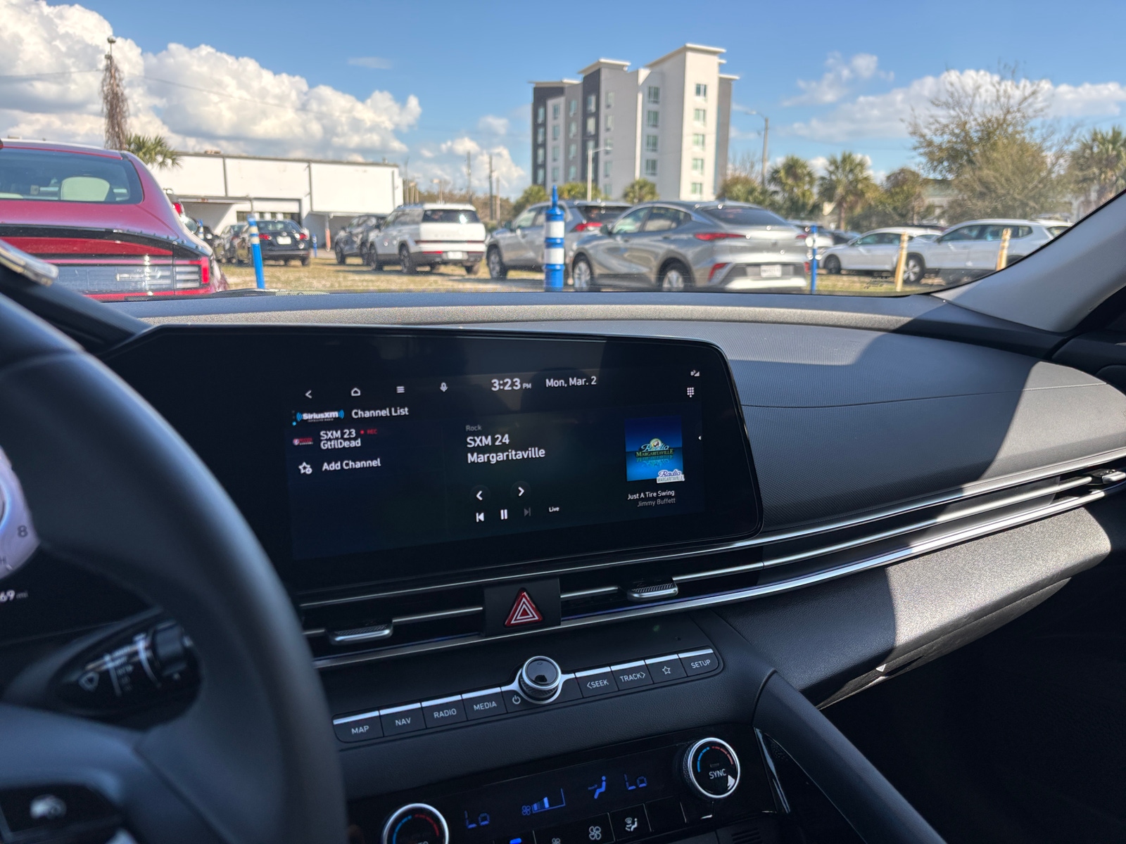 Thumbnail: 2025 Hyundai Elantra - 4