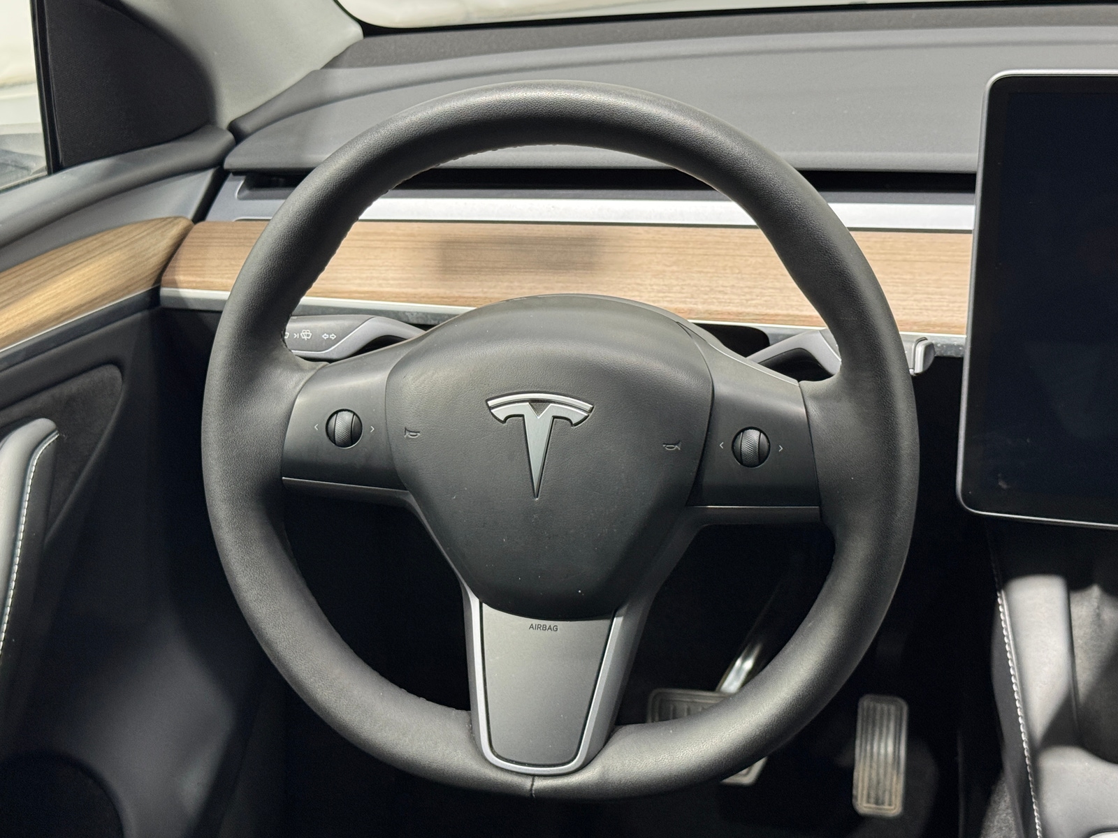 Thumbnail: 2023 Tesla Model Y - 4