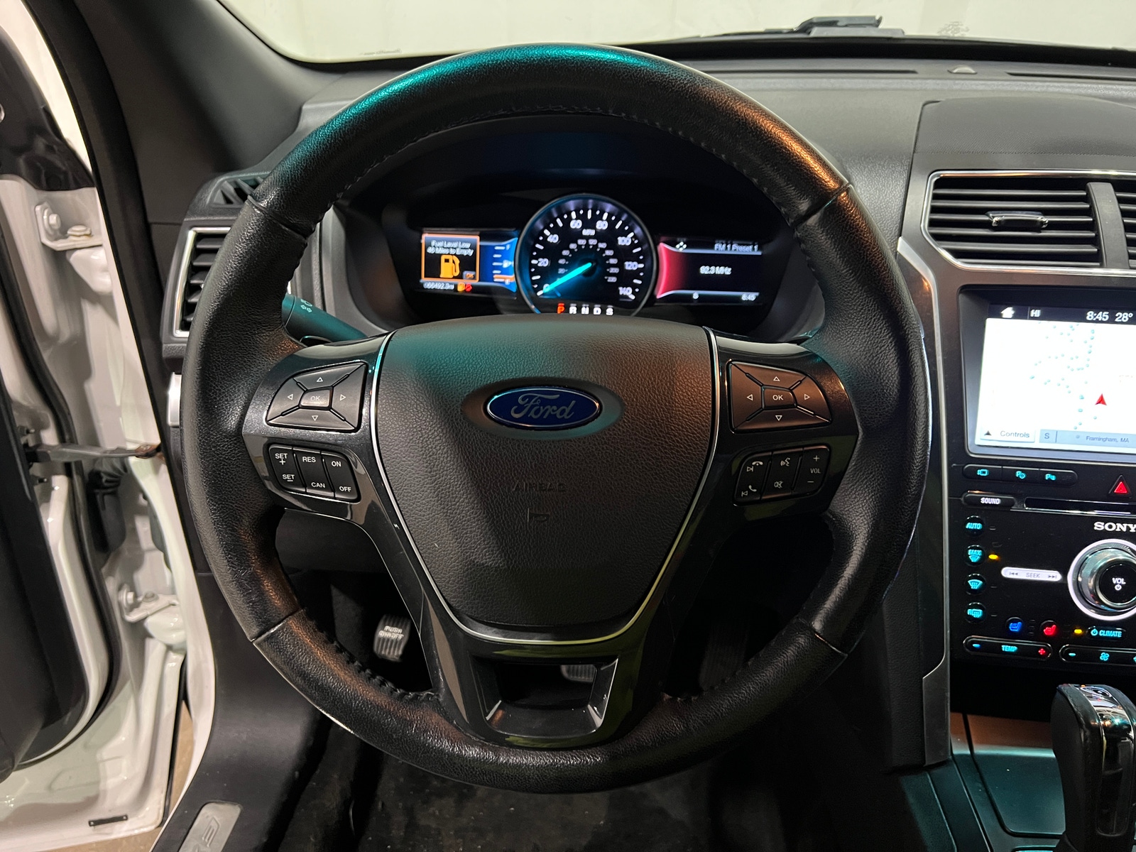 Thumbnail: 2017 Ford Explorer - 4