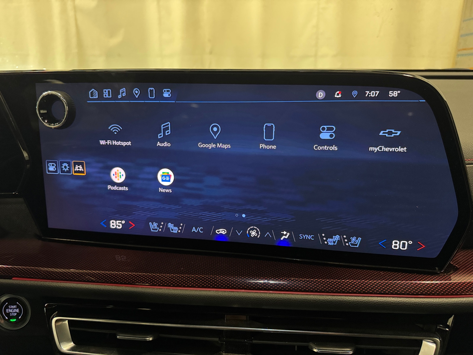 Thumbnail: 2024 Chevrolet Traverse - 3