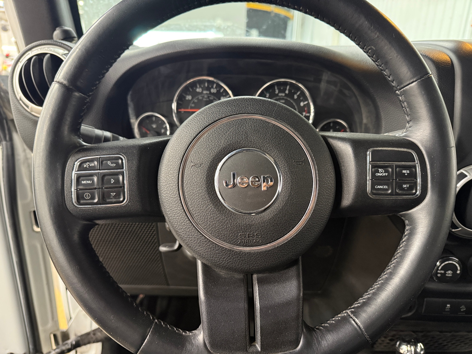 Thumbnail: 2015 Jeep Wrangler - 5