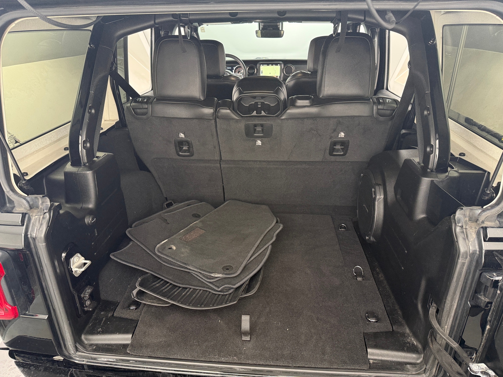 Thumbnail: 2023 Jeep Wrangler - 6