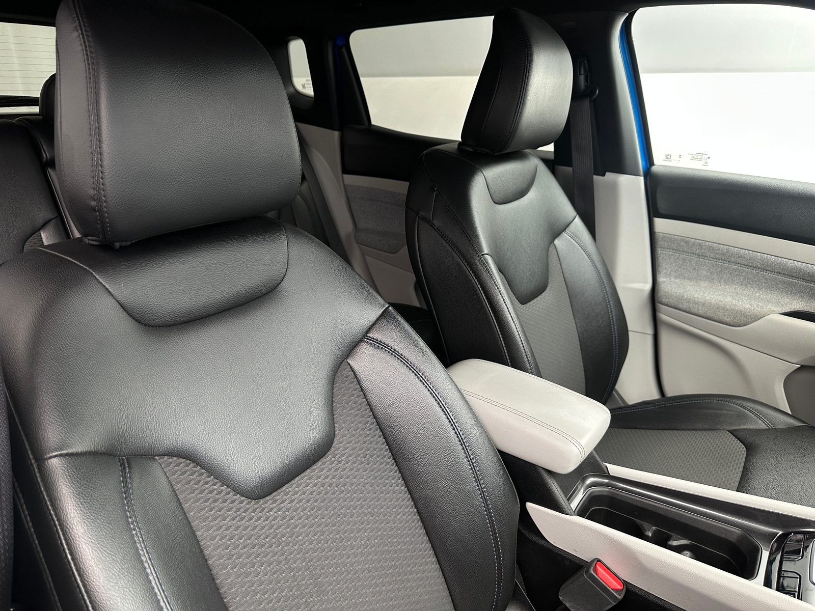 Thumbnail: 2023 Jeep Compass - 2