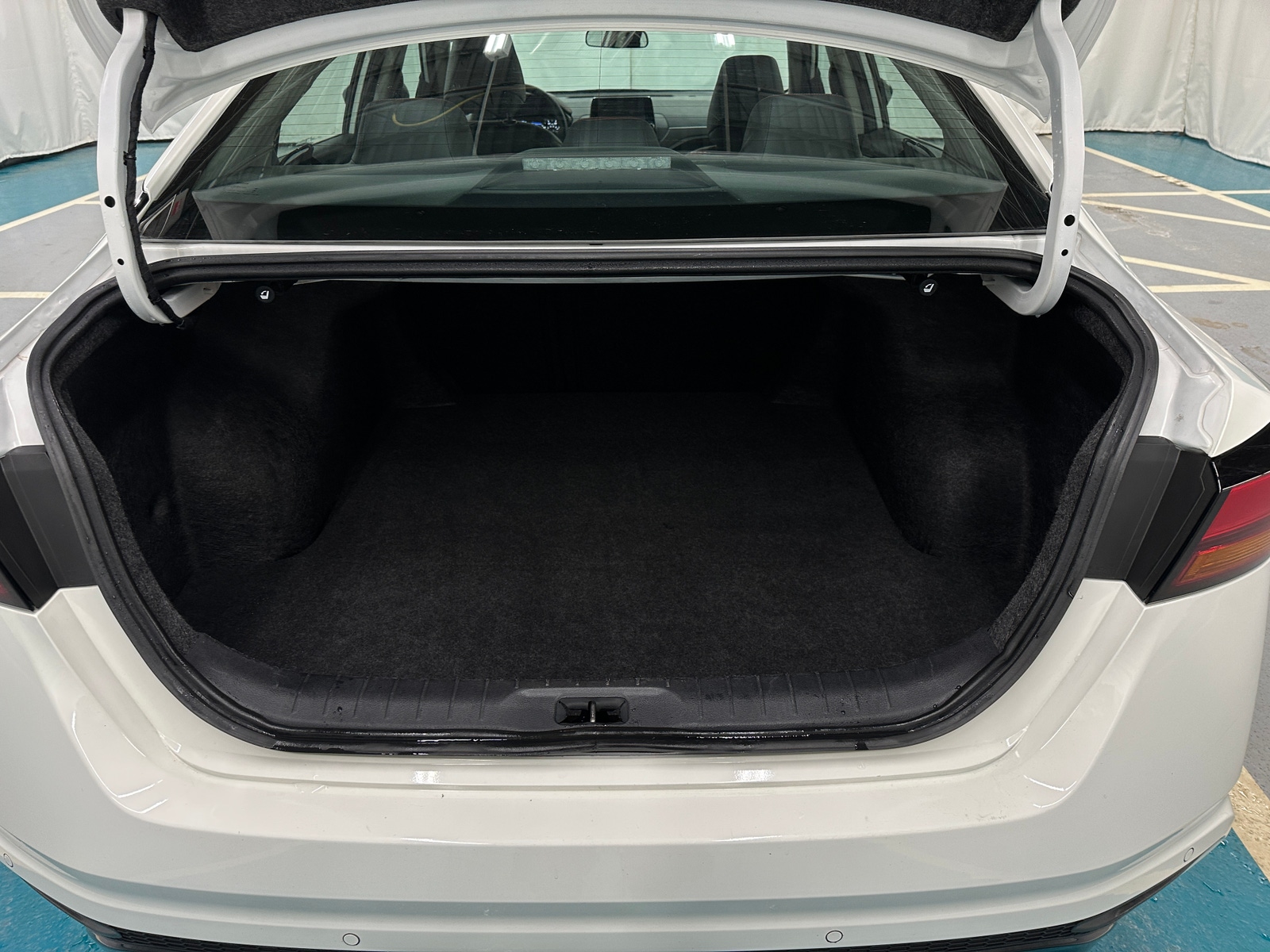 Thumbnail: 2025 Nissan Altima - 7