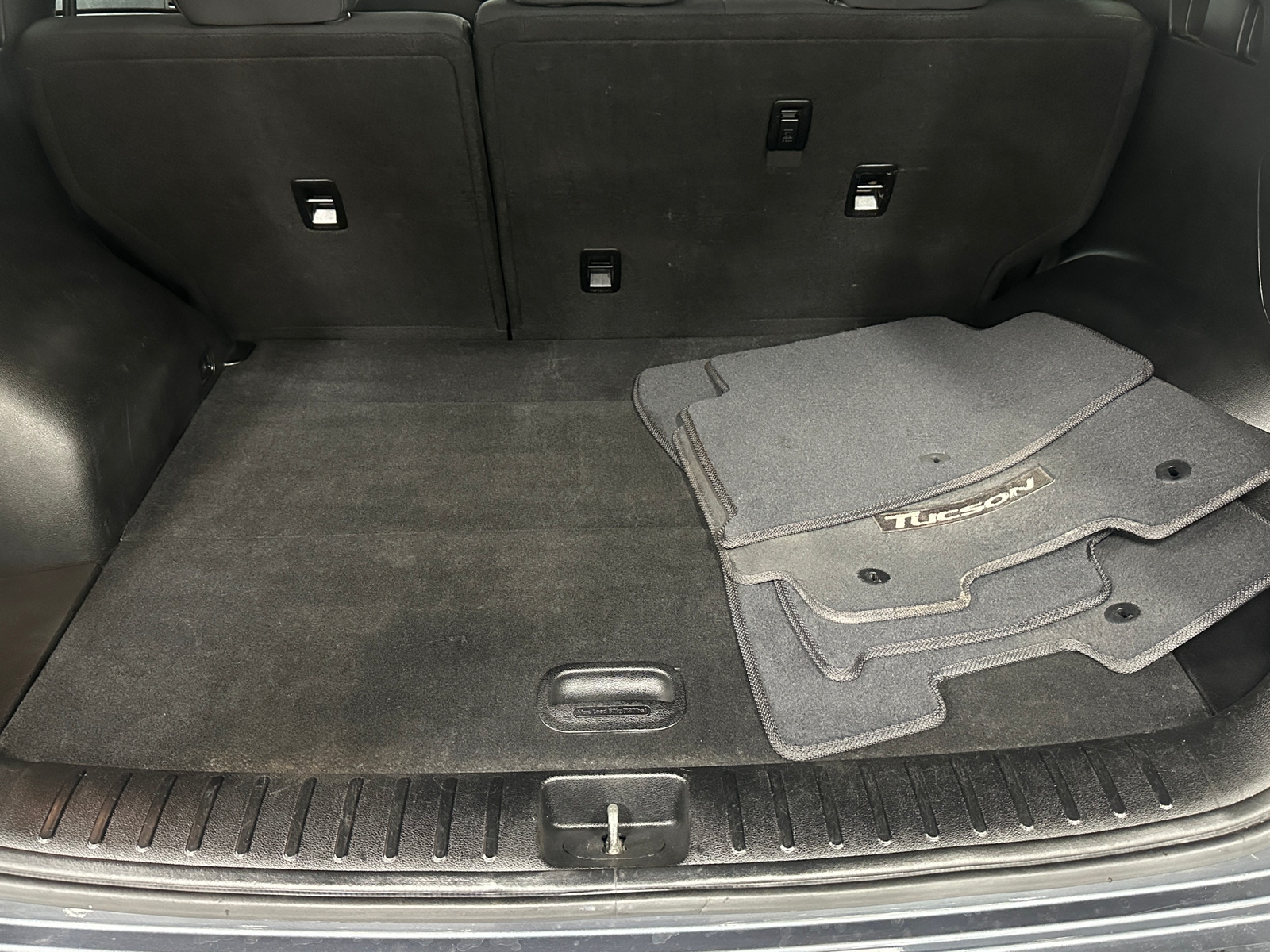 Thumbnail: 2017 Hyundai Tucson - 7