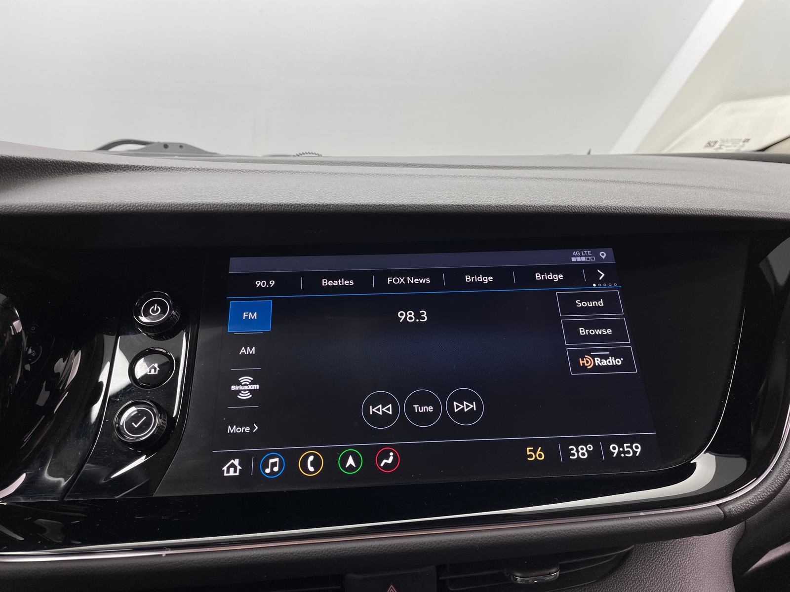 Thumbnail: 2021 Buick Envision - 3