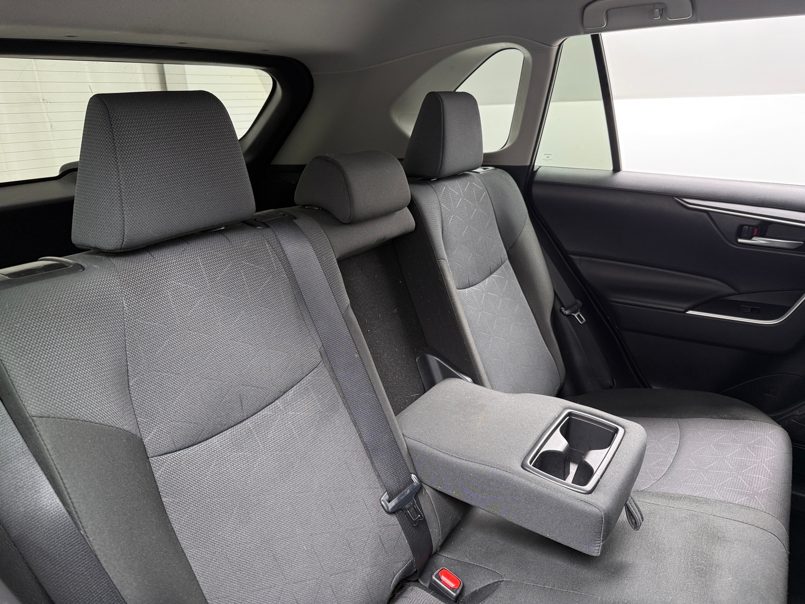 Thumbnail: 2025 Toyota RAV4 - 6