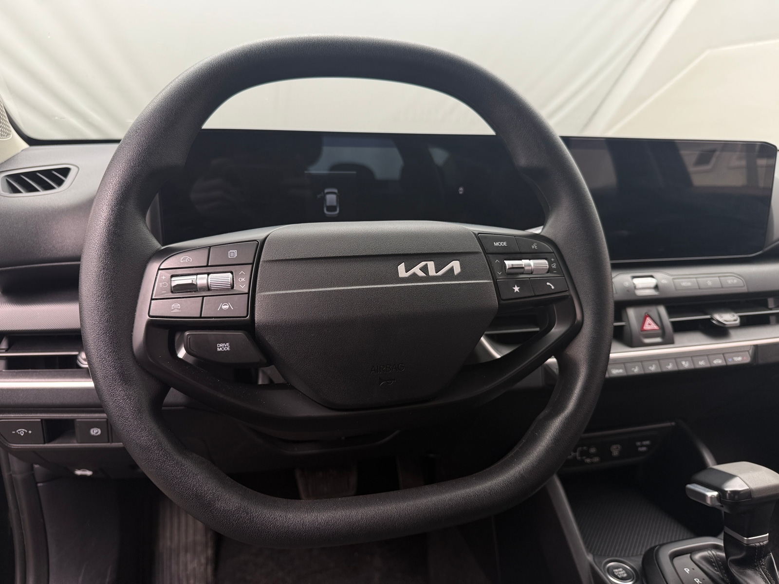 Thumbnail: 2025 Kia K4 - 5