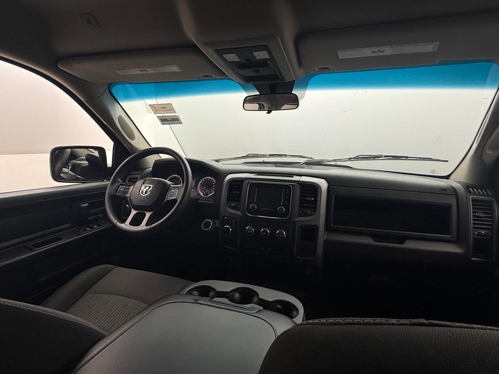 Thumbnail: 2023 RAM 1500 Classic - 3