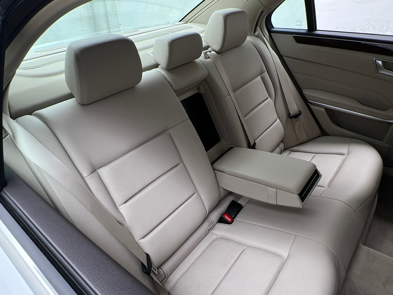 Thumbnail: 2014 Mercedes-Benz E-Class - 5