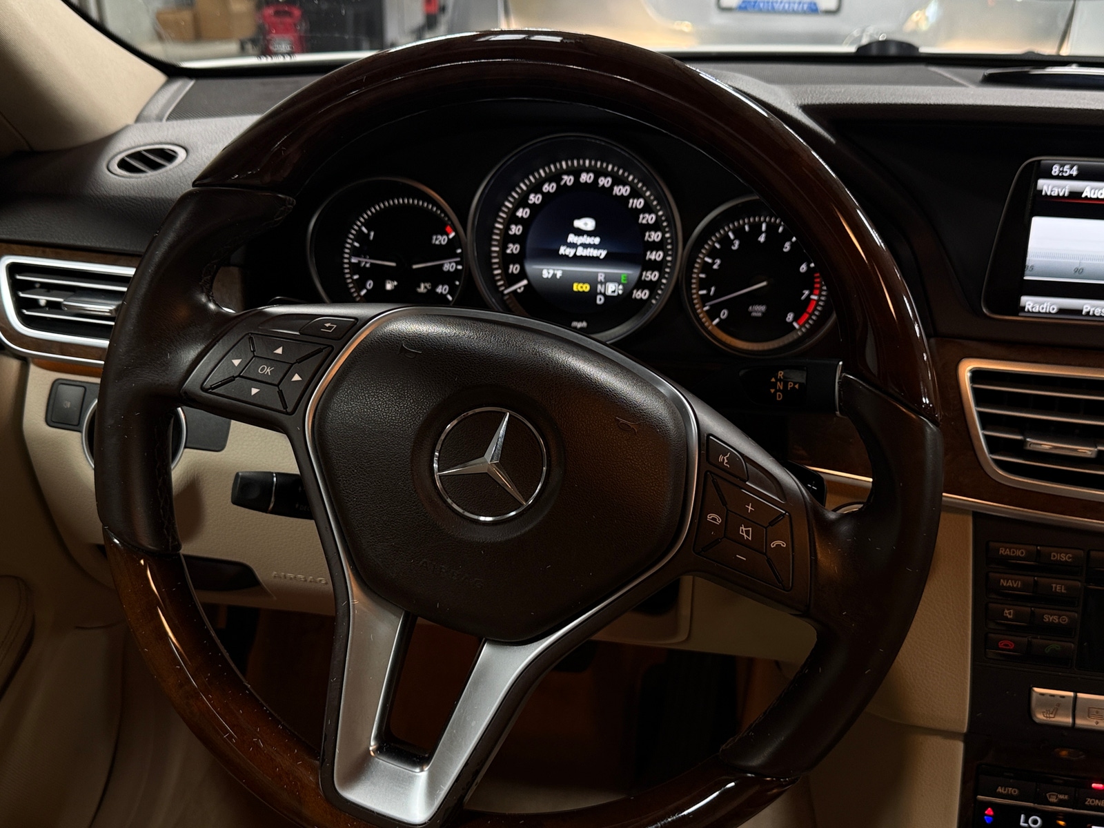 Thumbnail: 2014 Mercedes-Benz E-Class - 4