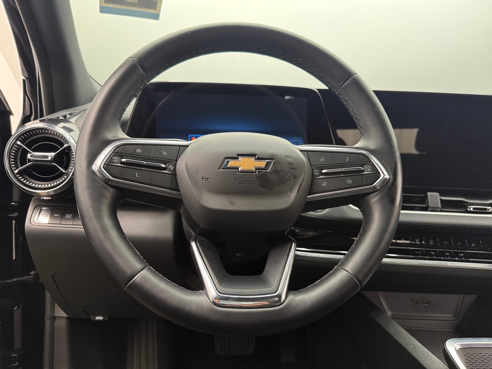 Thumbnail: 2025 Chevrolet Equinox - 5