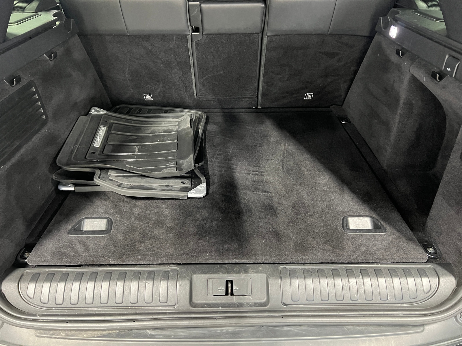 Thumbnail: 2018 Land Rover Range Rover Sport - 6