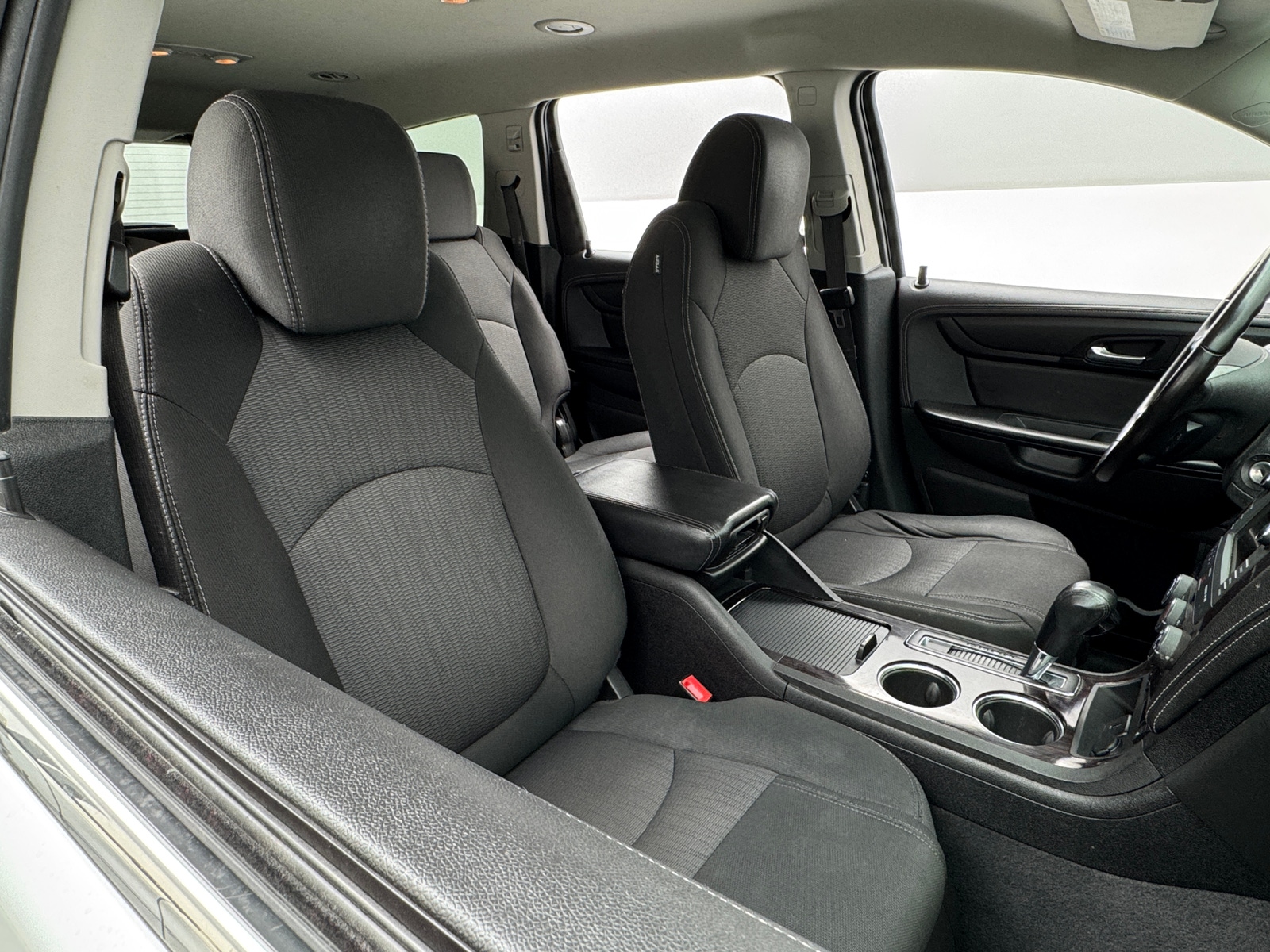 Thumbnail: 2017 Chevrolet Traverse - 2