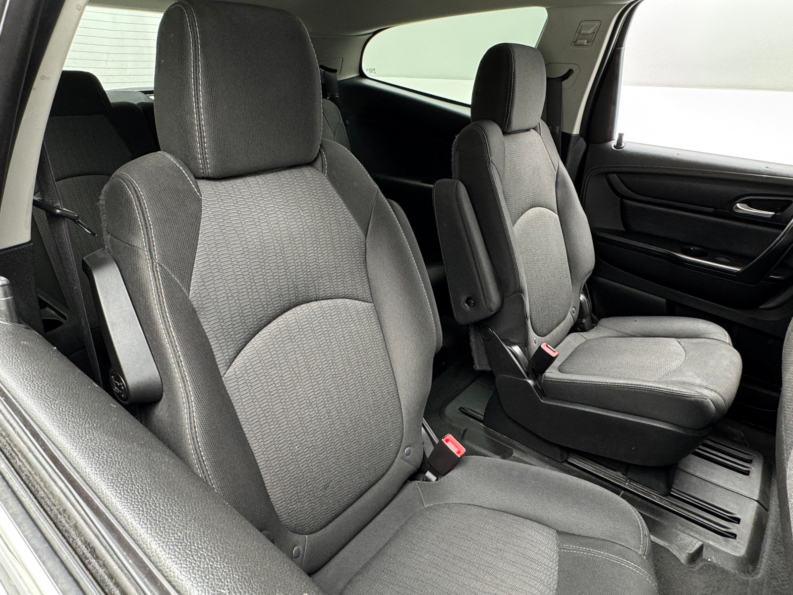 Thumbnail: 2017 Chevrolet Traverse - 6