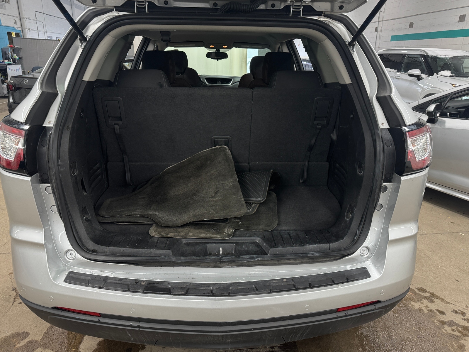 Thumbnail: 2017 Chevrolet Traverse - 7