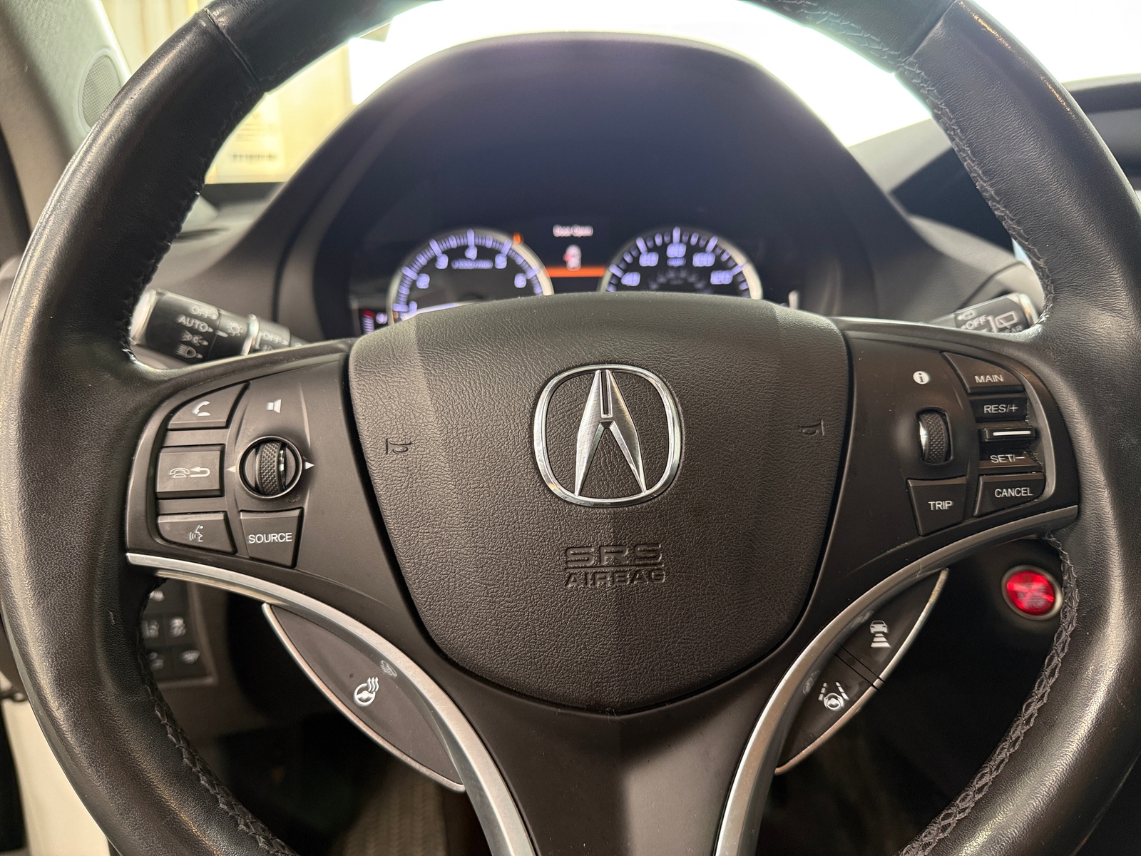 Thumbnail: 2018 Acura MDX - 4