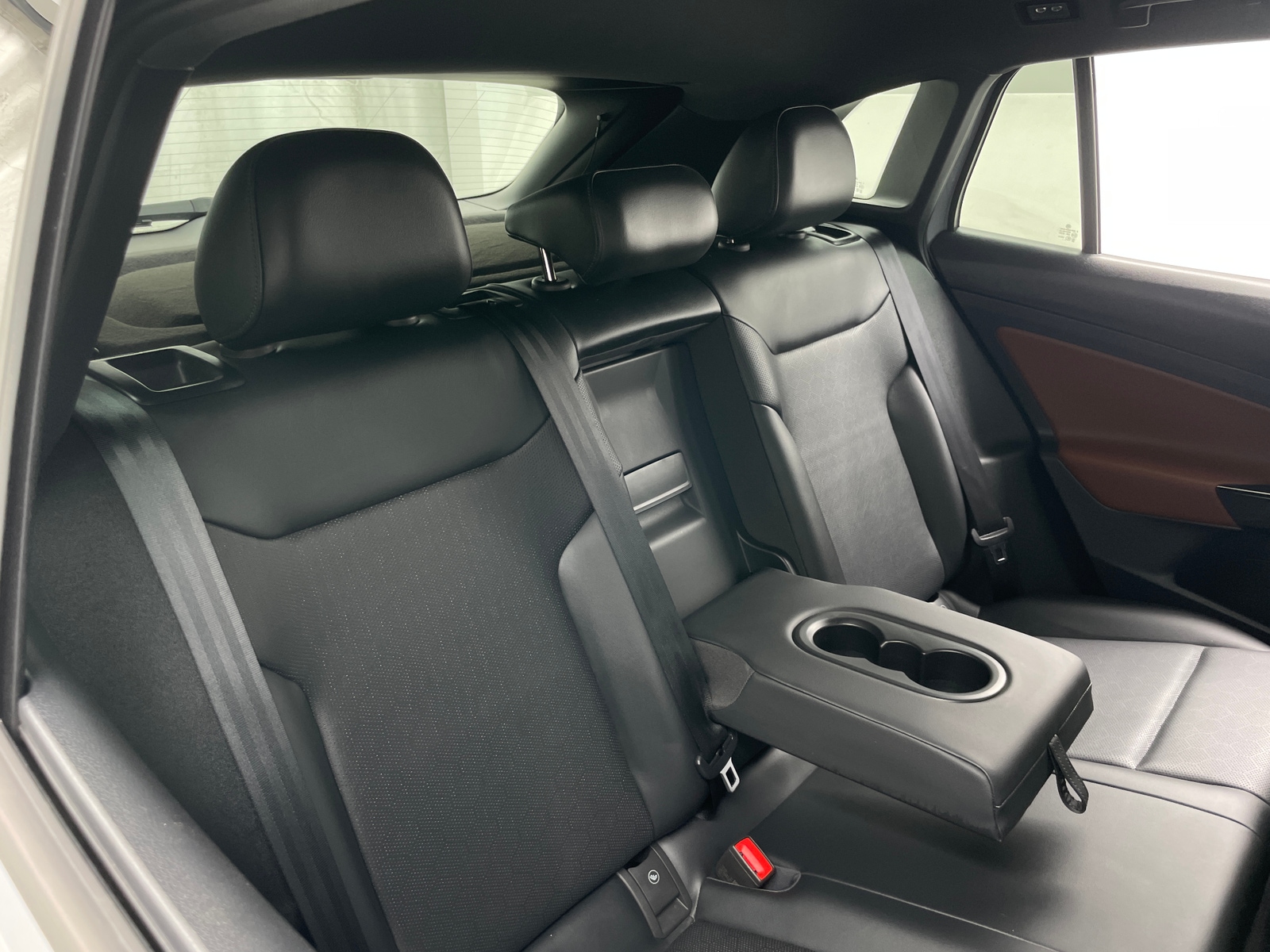 Thumbnail: 2021 Volkswagen ID.4 - 5