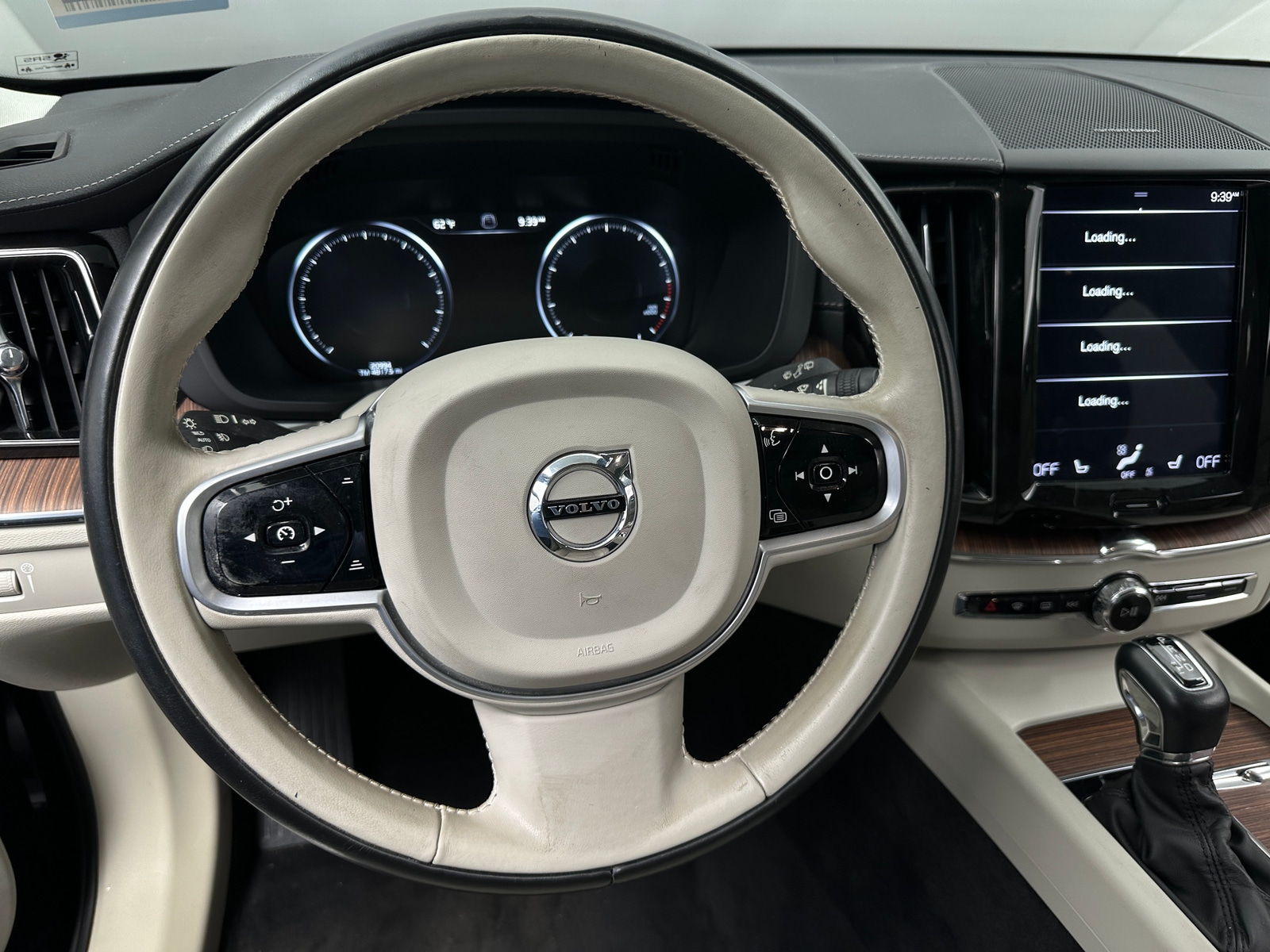 Thumbnail: 2019 Volvo XC60 - 4