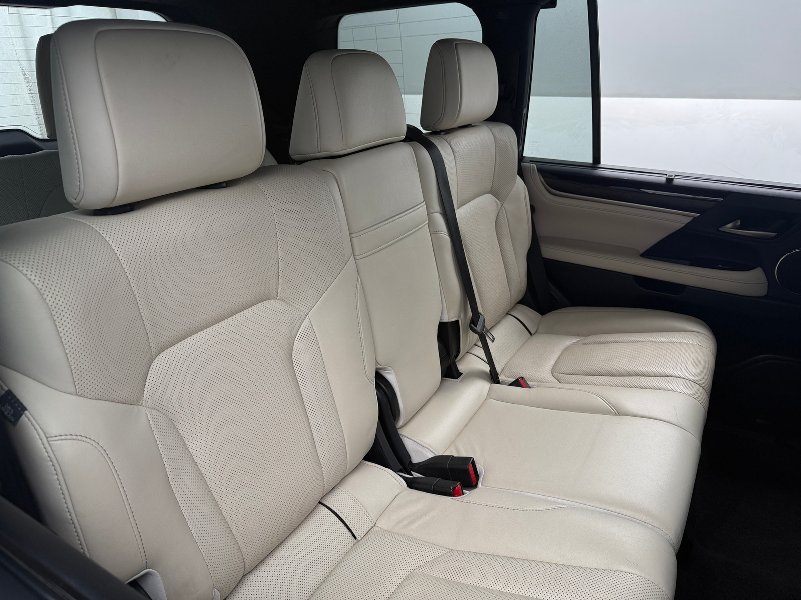 Thumbnail: 2020 Lexus LX - 5