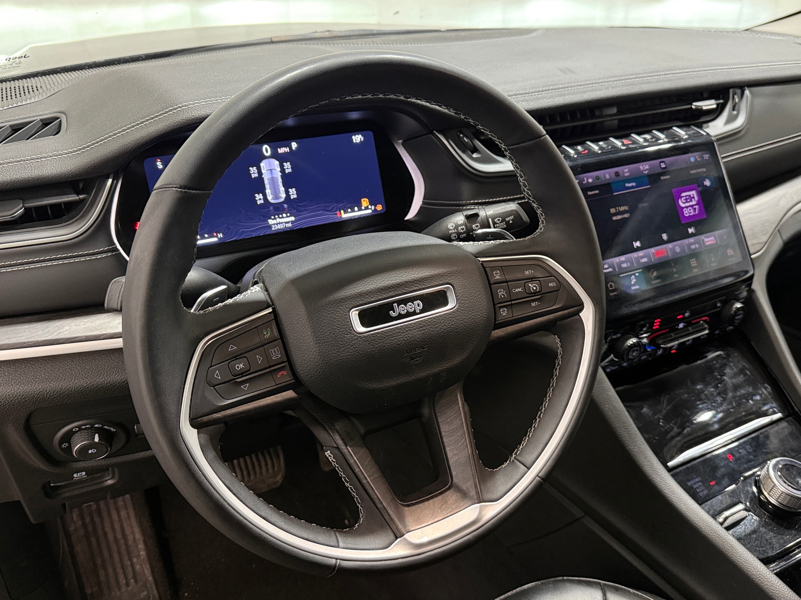 Thumbnail: 2023 Jeep Grand Cherokee - 4