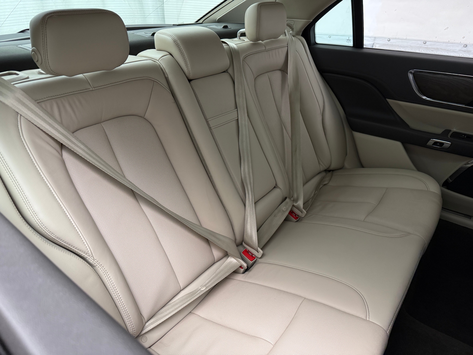 Thumbnail: 2020 Lincoln Continental - 5