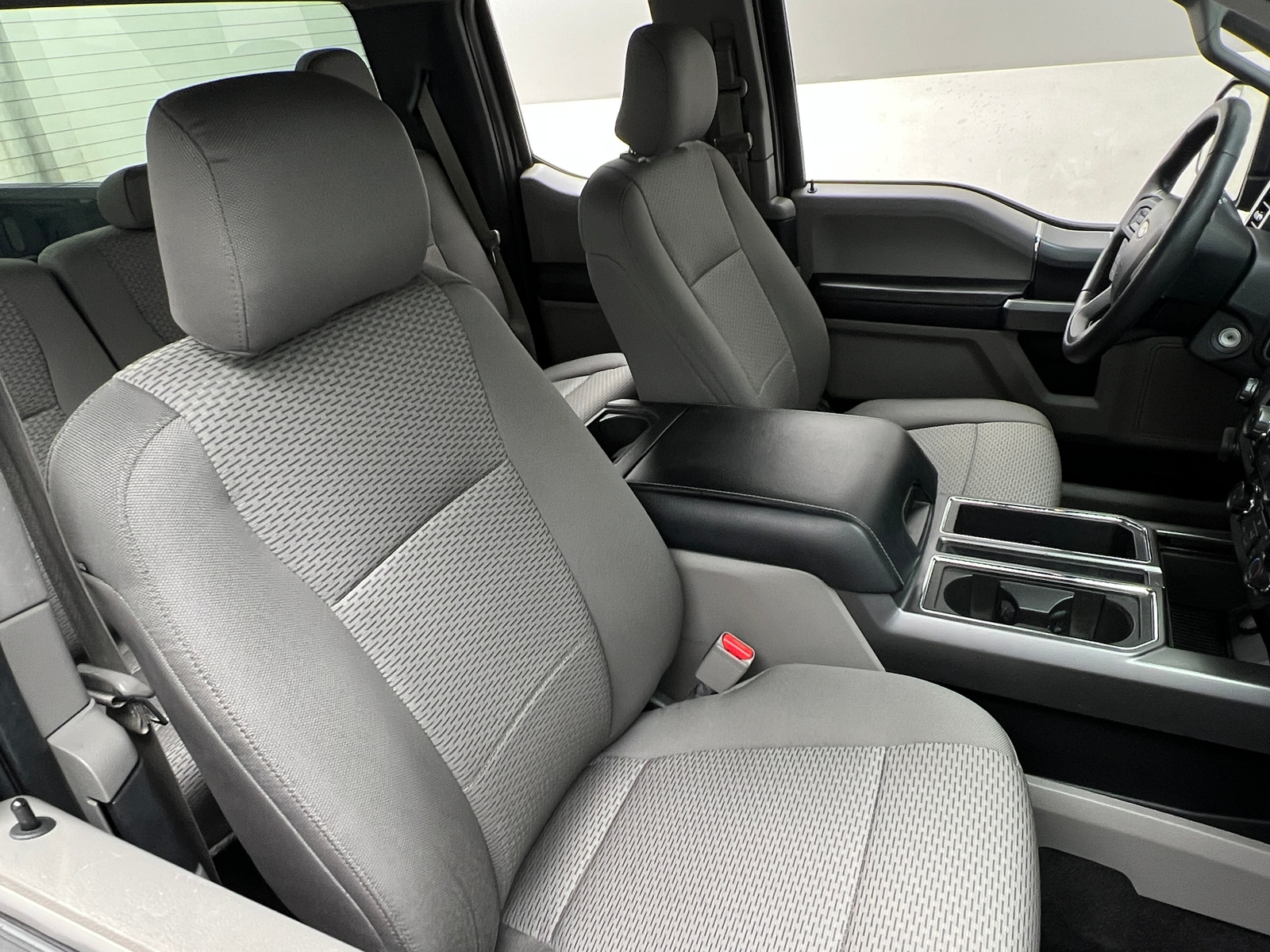 Thumbnail: 2016 Ford Econoline - 2