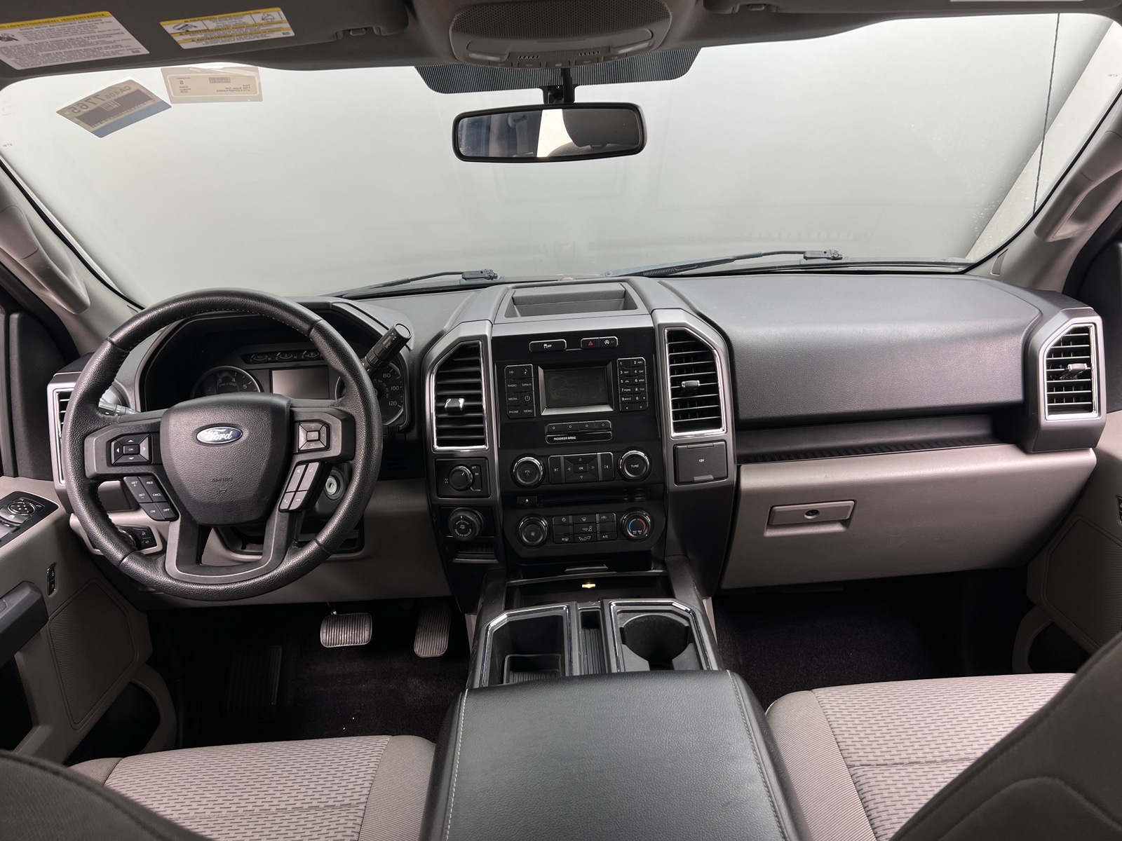 Thumbnail: 2016 Ford Econoline - 3