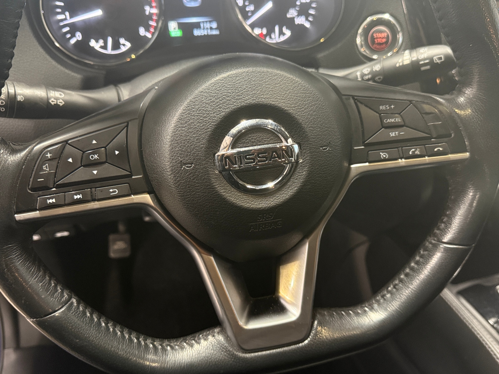 Thumbnail: 2017 Nissan Rogue - 4